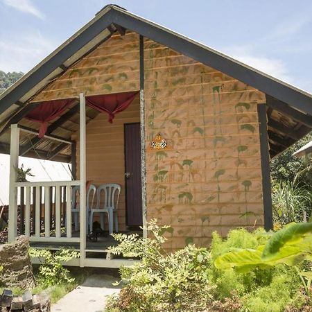Beach Shack Chalet - Garden View Aframe Big Unit Kampong Juara Exterior photo