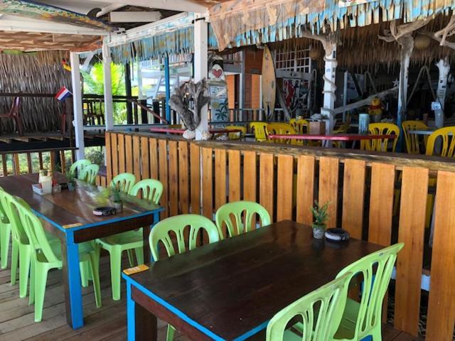 Beach Shack Chalet - Garden View Aframe Big Unit Kampong Juara Exterior photo