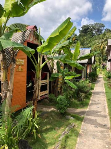 Beach Shack Chalet - Garden View Aframe Big Unit Kampong Juara Exterior photo